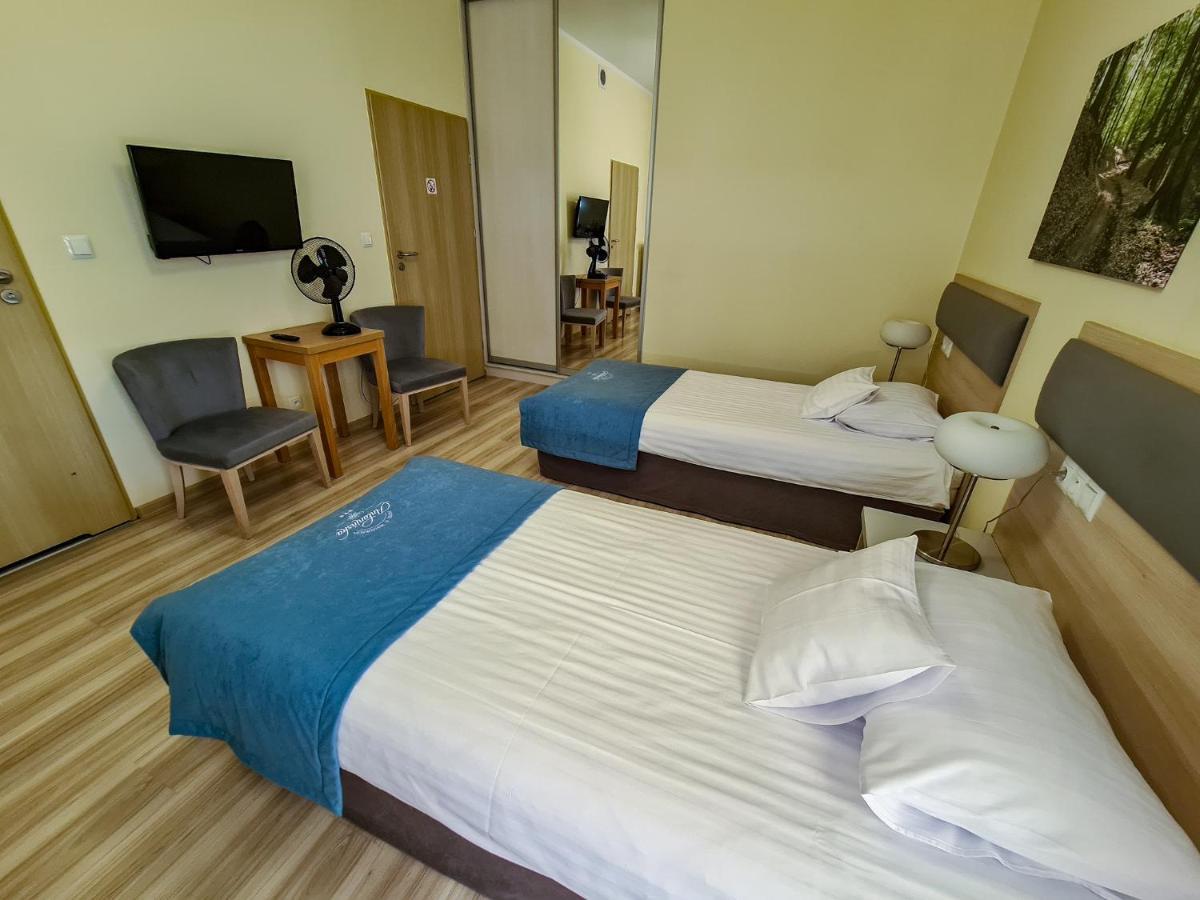 Antonińska Hotel&Apartamenty Leszno  Bagian luar foto