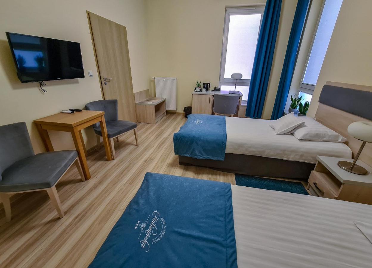 Antonińska Hotel&Apartamenty Leszno  Bagian luar foto