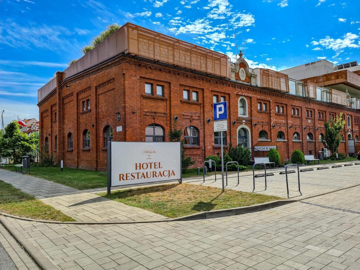 Antonińska Hotel&Apartamenty Leszno  Bagian luar foto