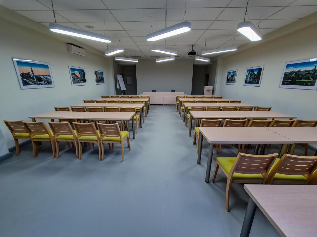 Antonińska Hotel&Apartamenty Leszno  Bagian luar foto