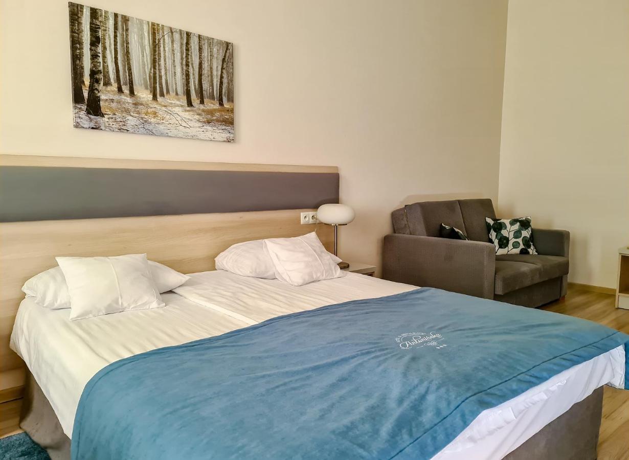 Antonińska Hotel&Apartamenty Leszno  Bagian luar foto