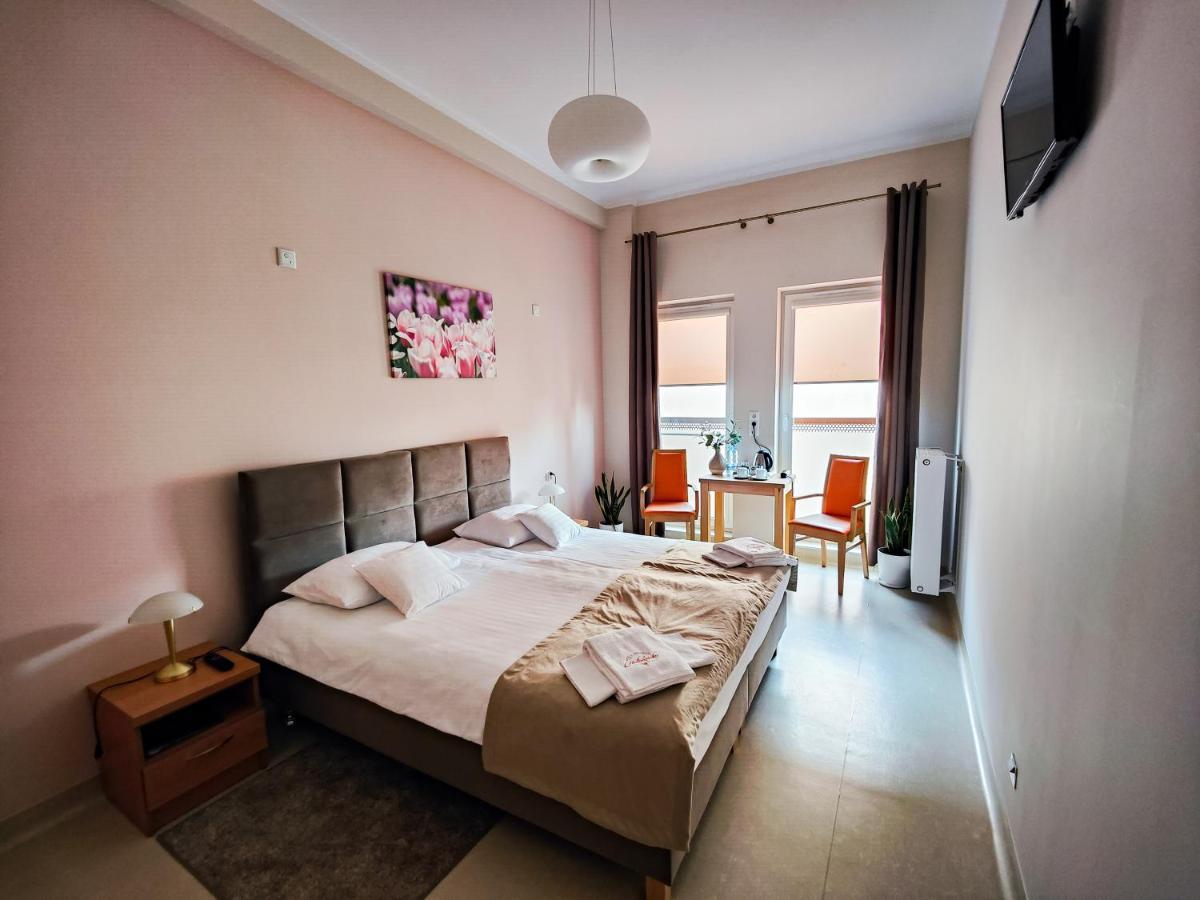 Antonińska Hotel&Apartamenty Leszno  Bagian luar foto