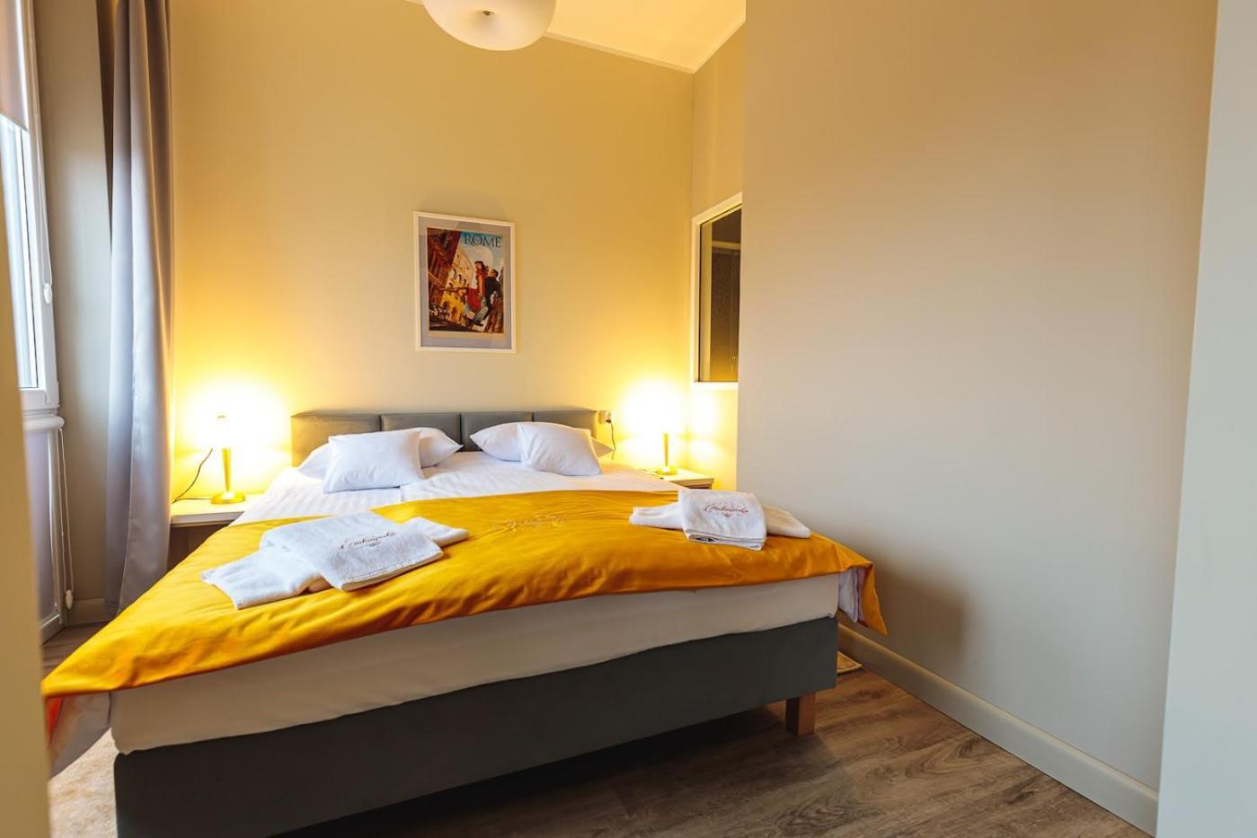 Antonińska Hotel&Apartamenty Leszno  Bagian luar foto